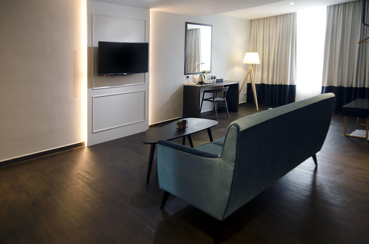Palm Hotel Ипох Экстерьер фото